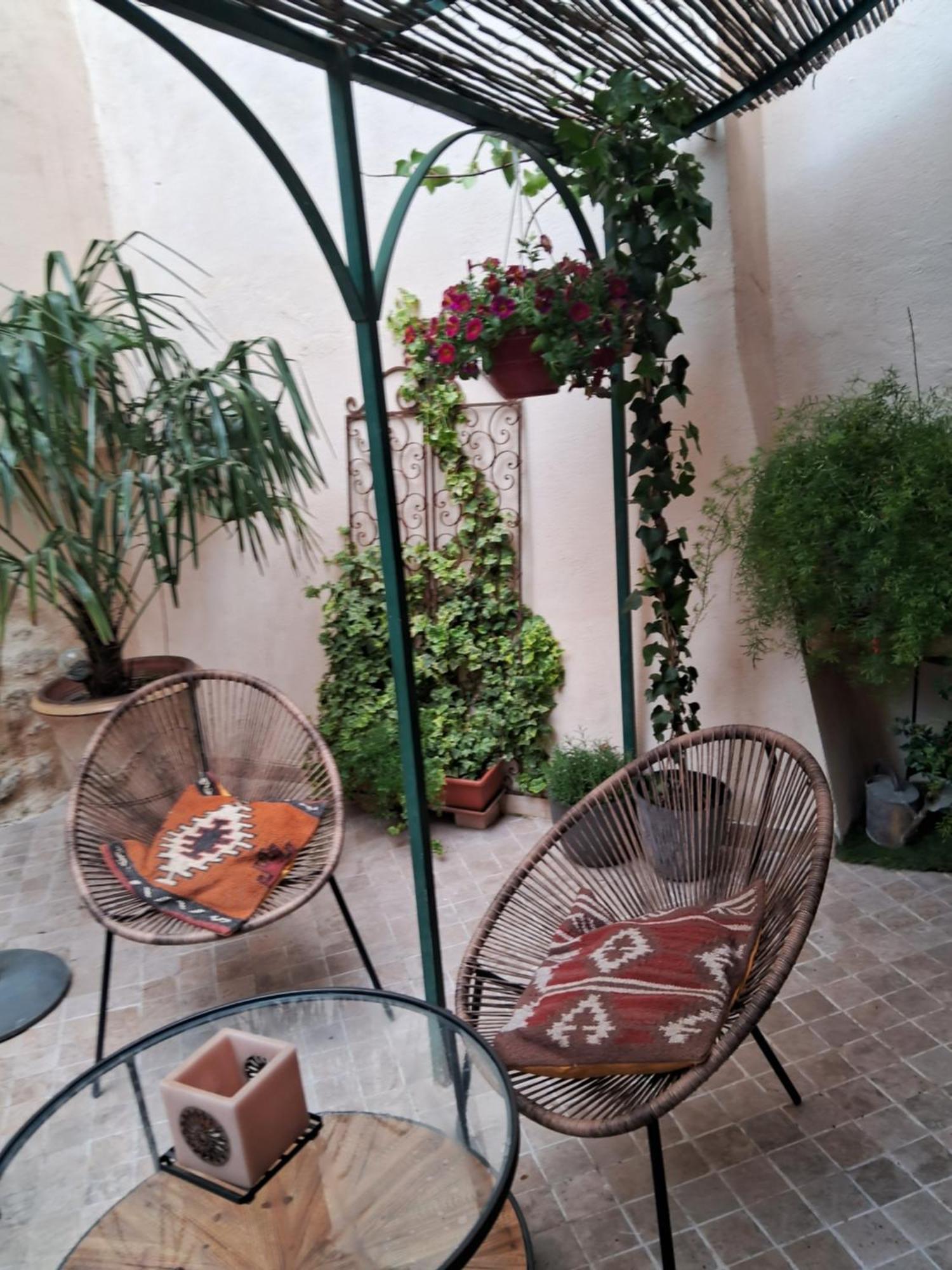 Le Clos Du Rouet Tarascón Exterior foto